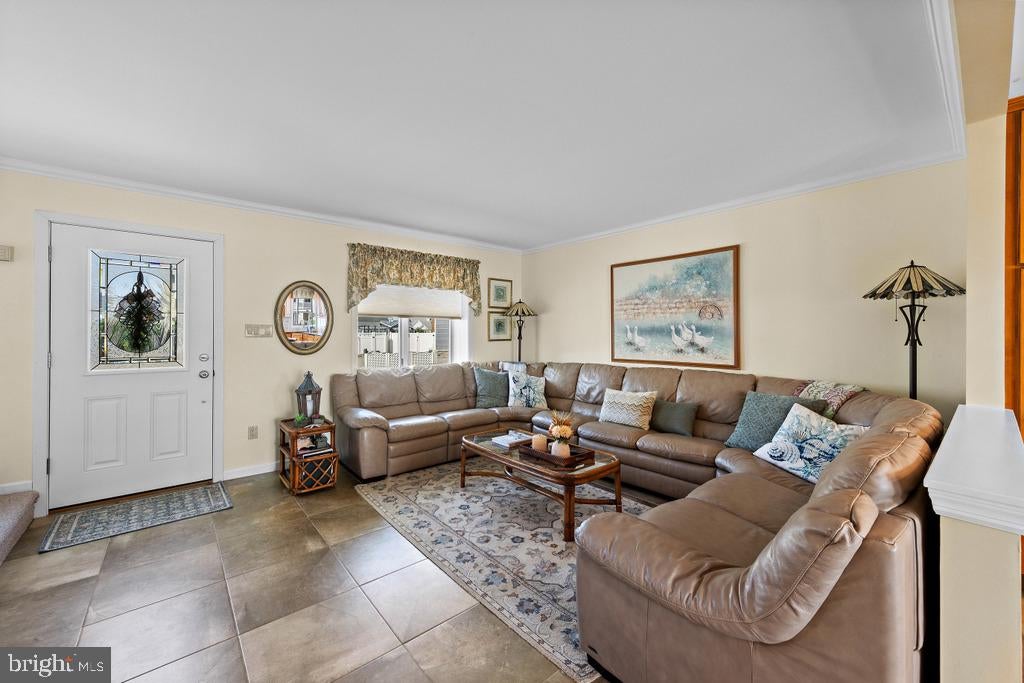 39 MERLE DRIVE