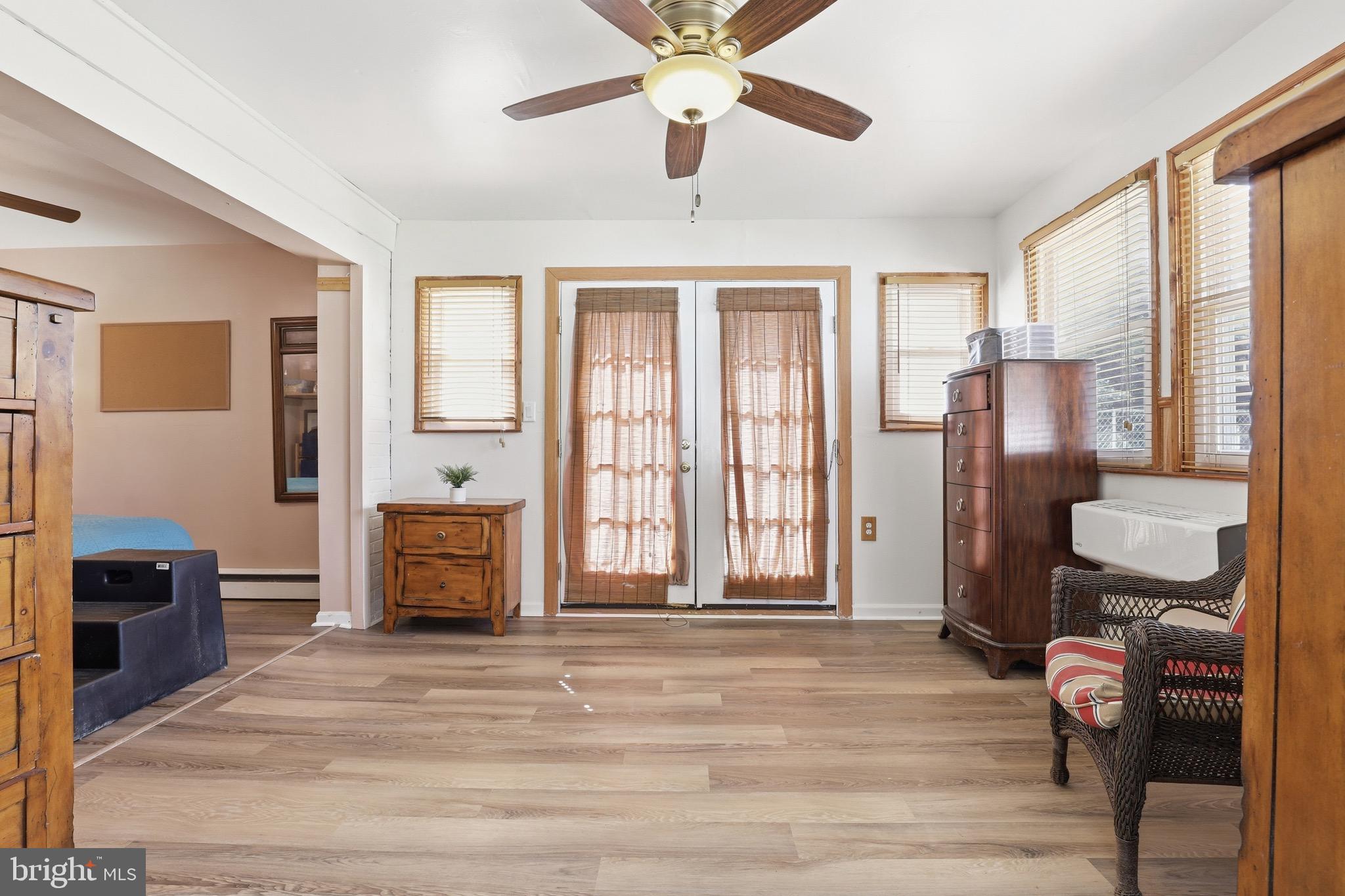 CROSSGATES - Residential