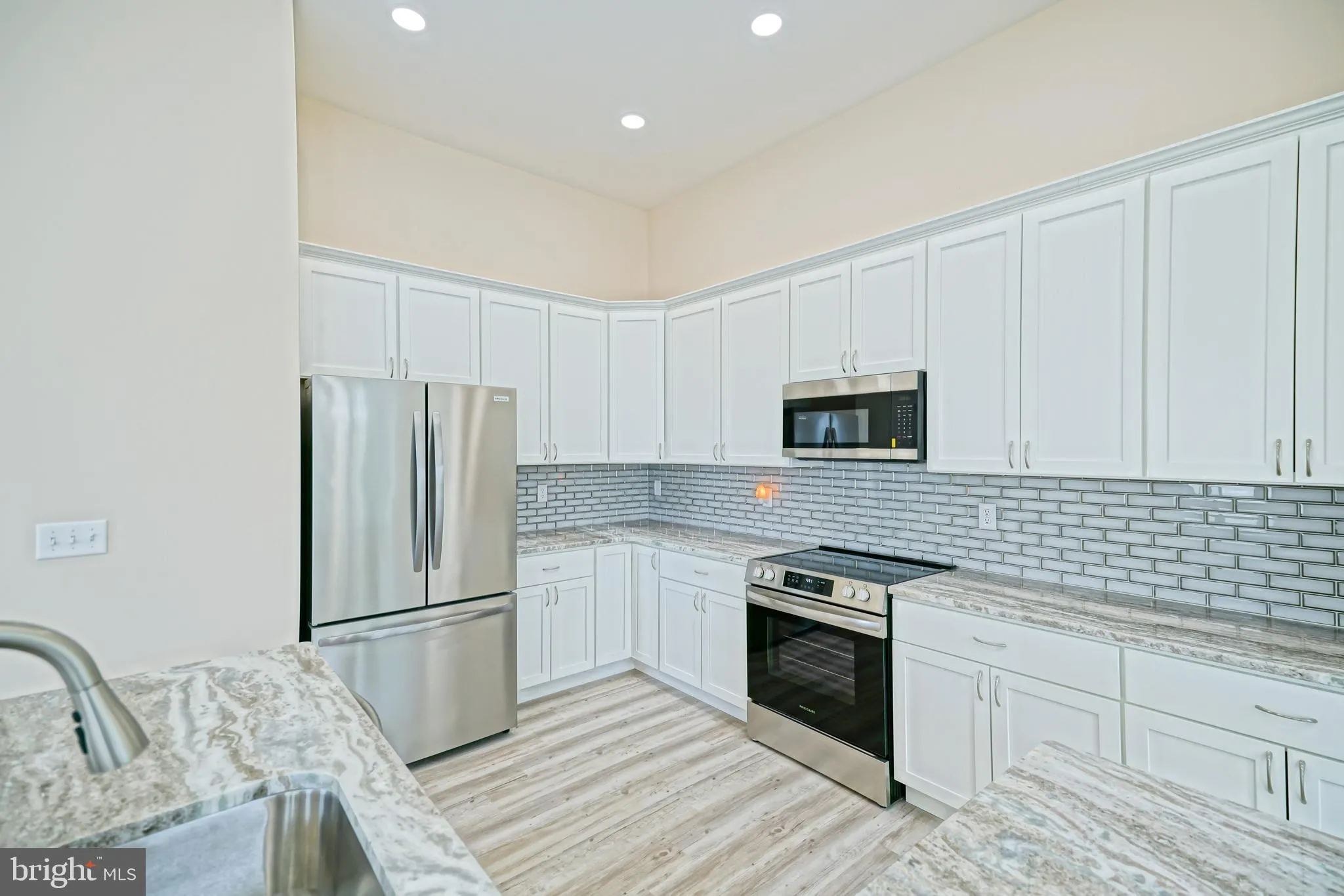 Lewes, Delaware 19958, United States, 3 Bedrooms Bedrooms, ,2 BathroomsBathrooms,Residential,Contingent,33207