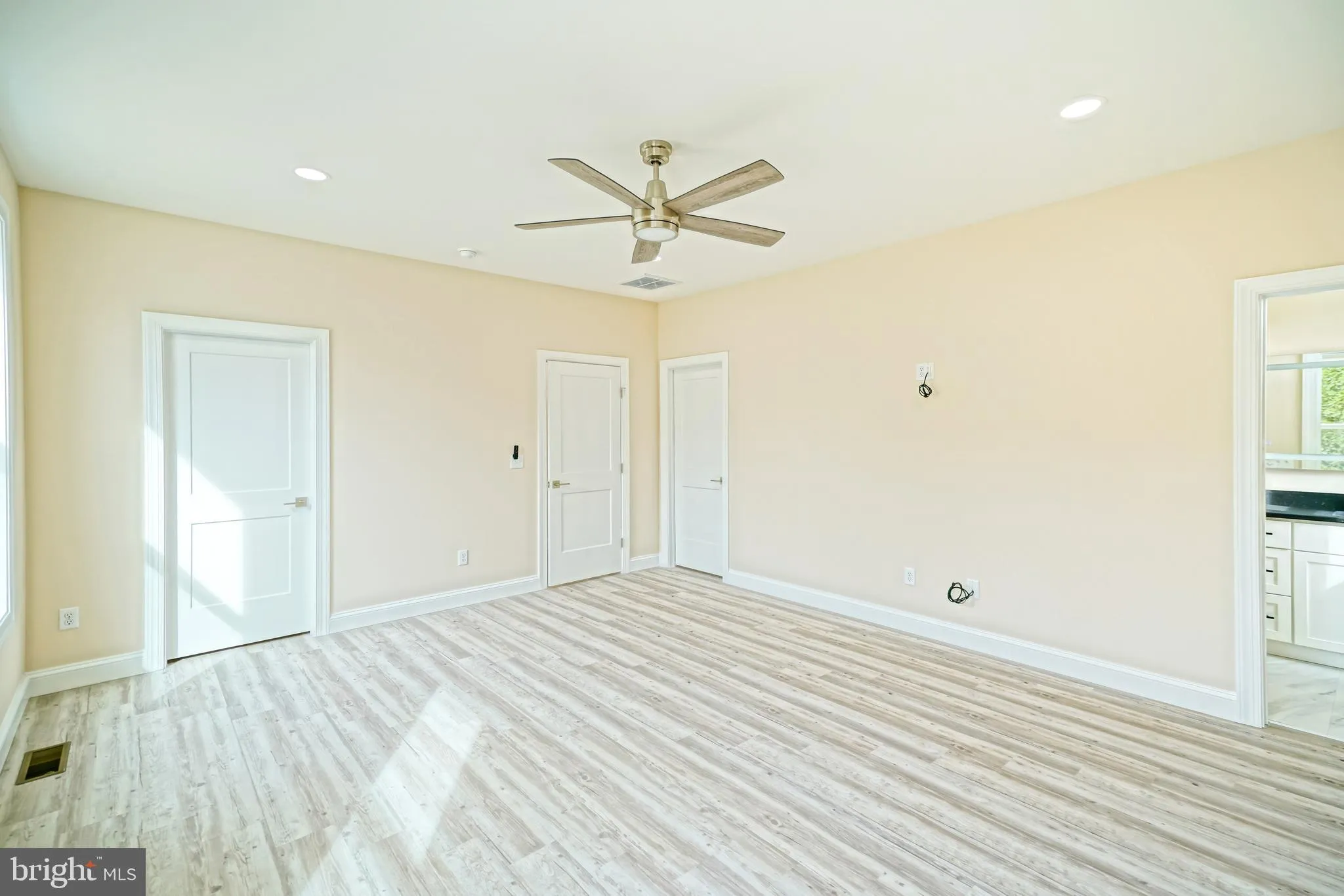 Lewes, Delaware 19958, United States, 3 Bedrooms Bedrooms, ,2 BathroomsBathrooms,Residential,Contingent,33207