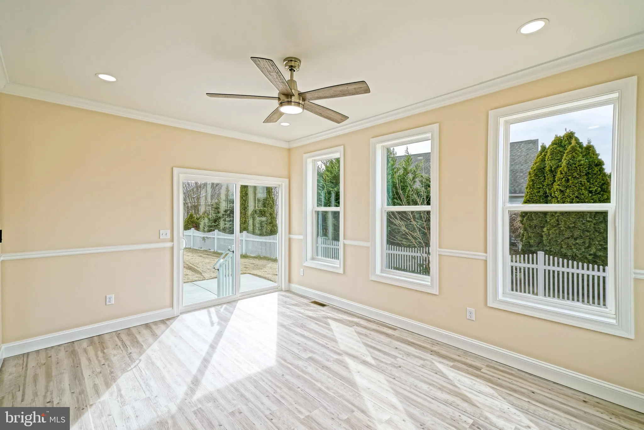 Lewes, Delaware 19958, United States, 3 Bedrooms Bedrooms, ,2 BathroomsBathrooms,Residential,Contingent,33207