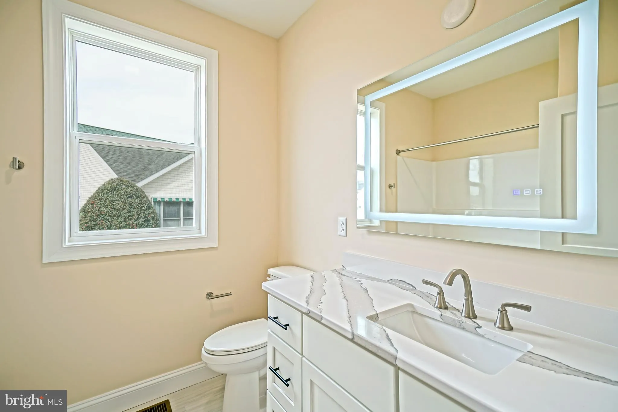 Lewes, Delaware 19958, United States, 3 Bedrooms Bedrooms, ,2 BathroomsBathrooms,Residential,Contingent,33207