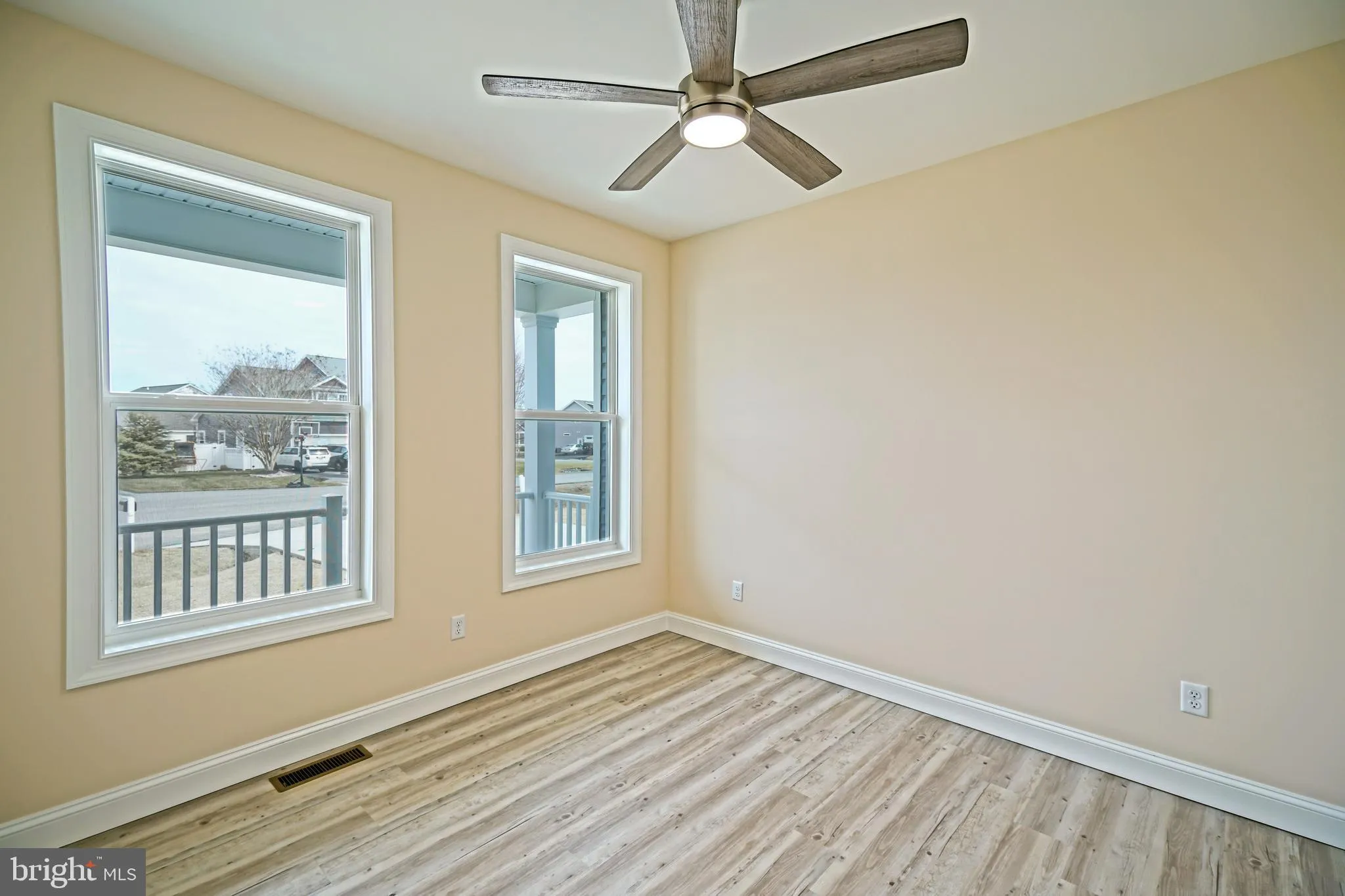 Lewes, Delaware 19958, United States, 3 Bedrooms Bedrooms, ,2 BathroomsBathrooms,Residential,Contingent,33207