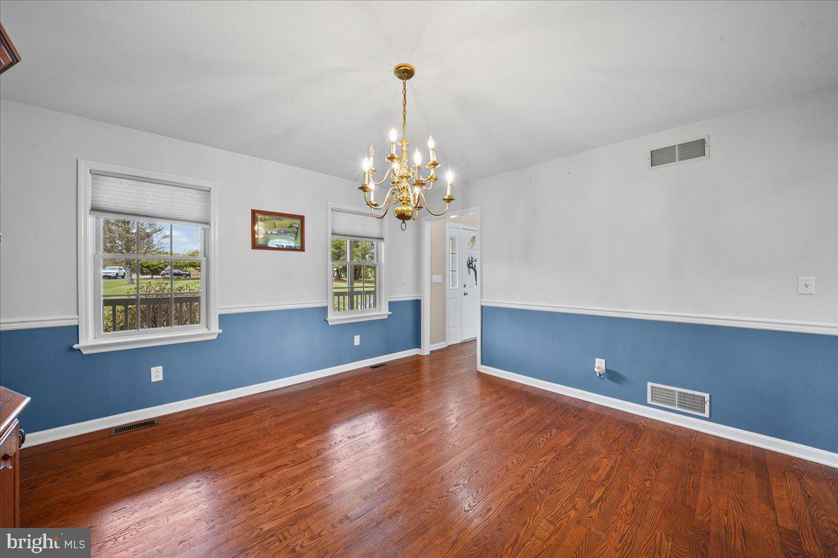 HICKORY HOLLOW - Residential