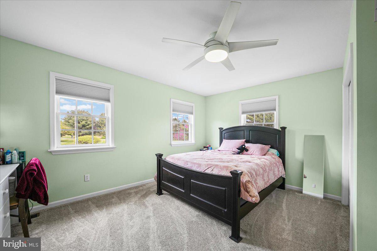 HICKORY HOLLOW - Residential