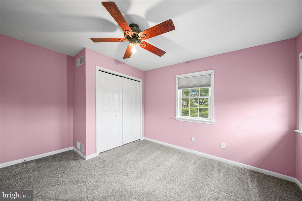 HICKORY HOLLOW - Residential