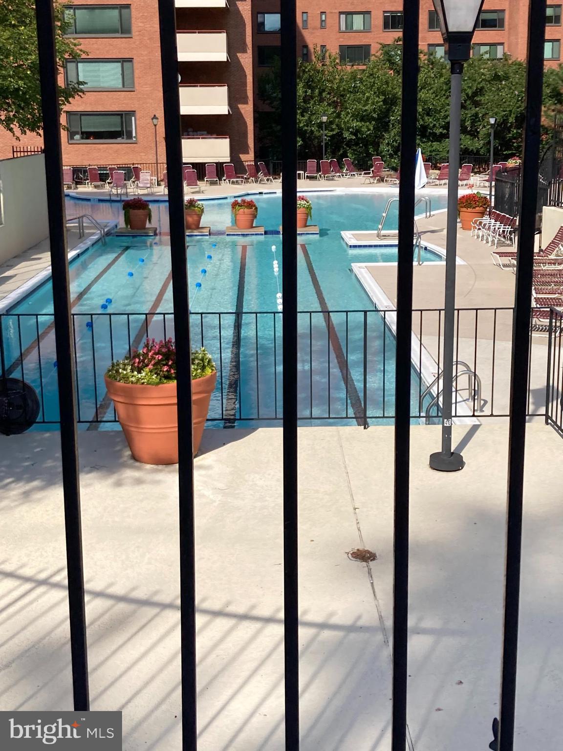 RIVER PLACE NORTH - Residential Lease