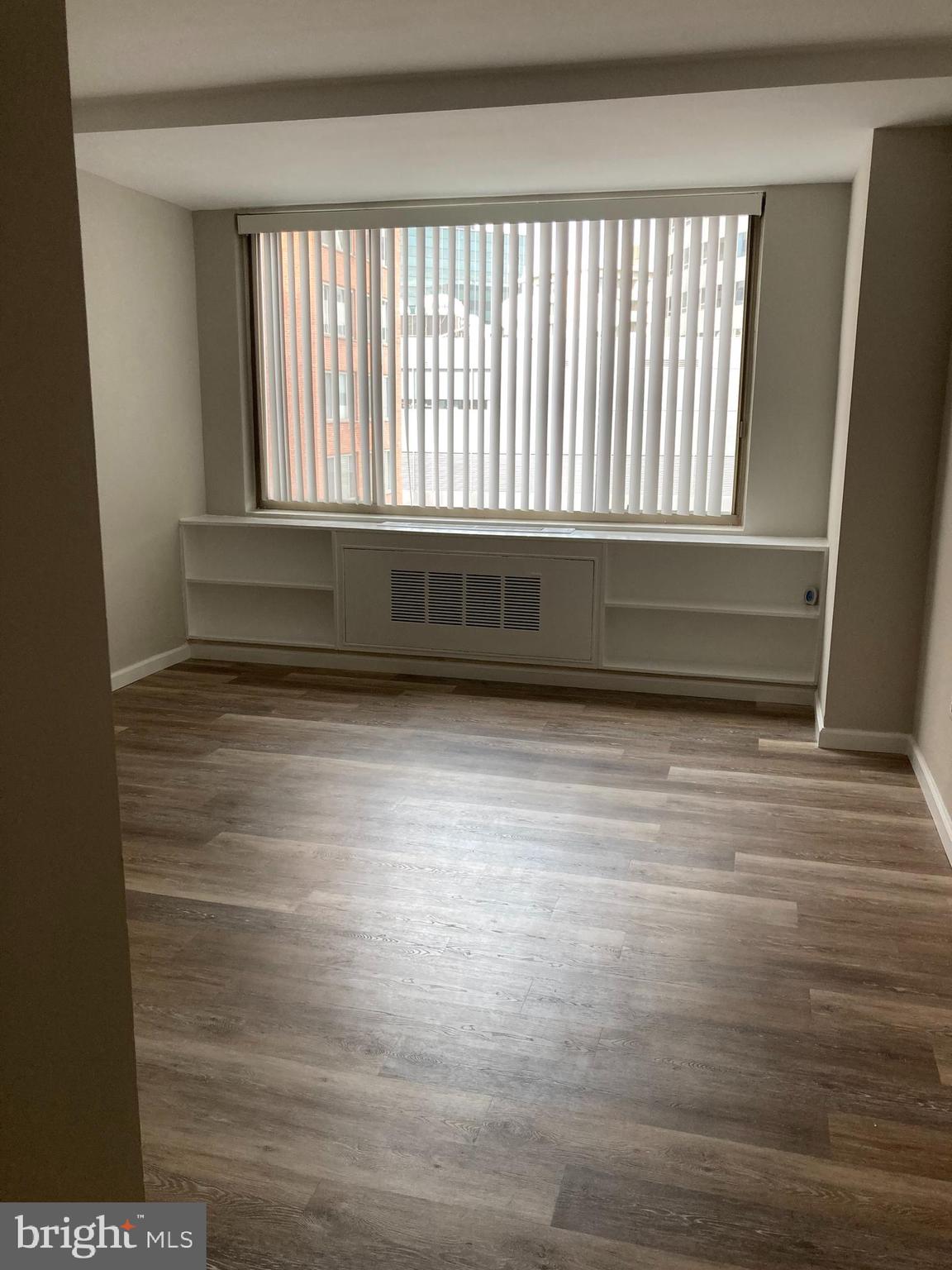 RIVER PLACE NORTH - Residential Lease