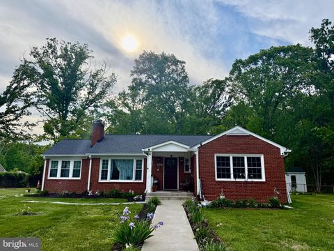 Photo of 7692 James Madison Highway, GAINESVILLE, VA 20155 (MLS # VAPW2119282)