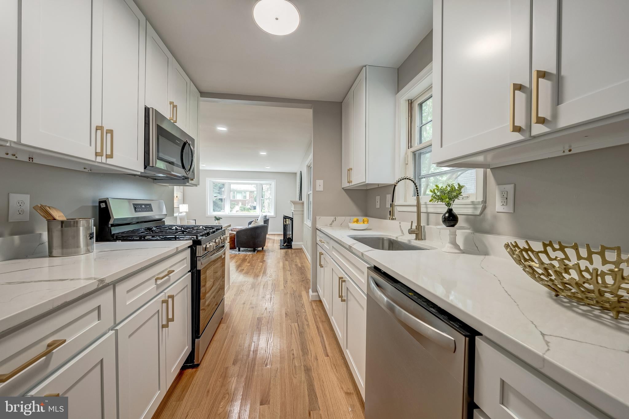130 WHITMOOR TERRACE