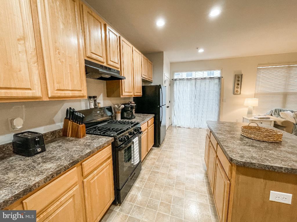 1904 BLUE HERON DRIVE