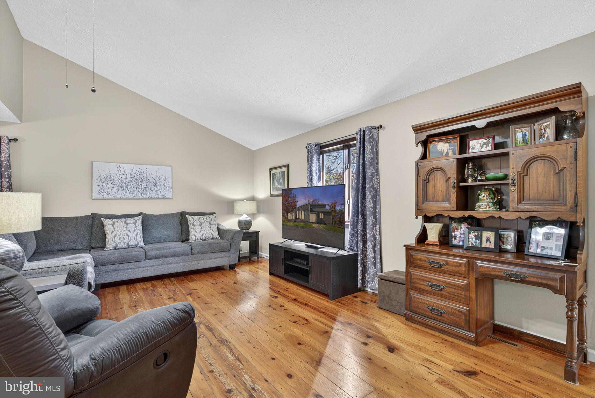 HUNTING RIDGE FOREST - Residential