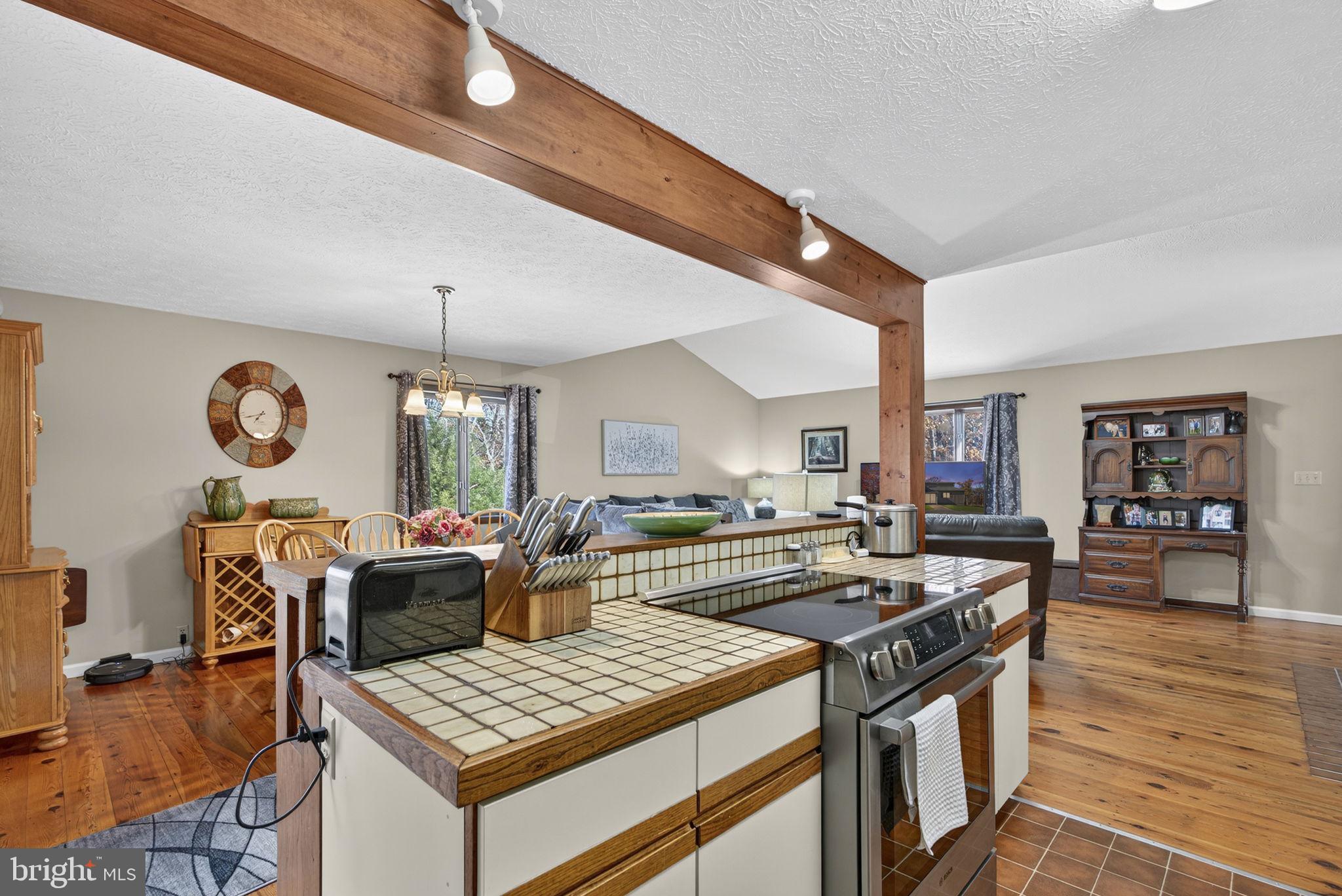 HUNTING RIDGE FOREST - Residential