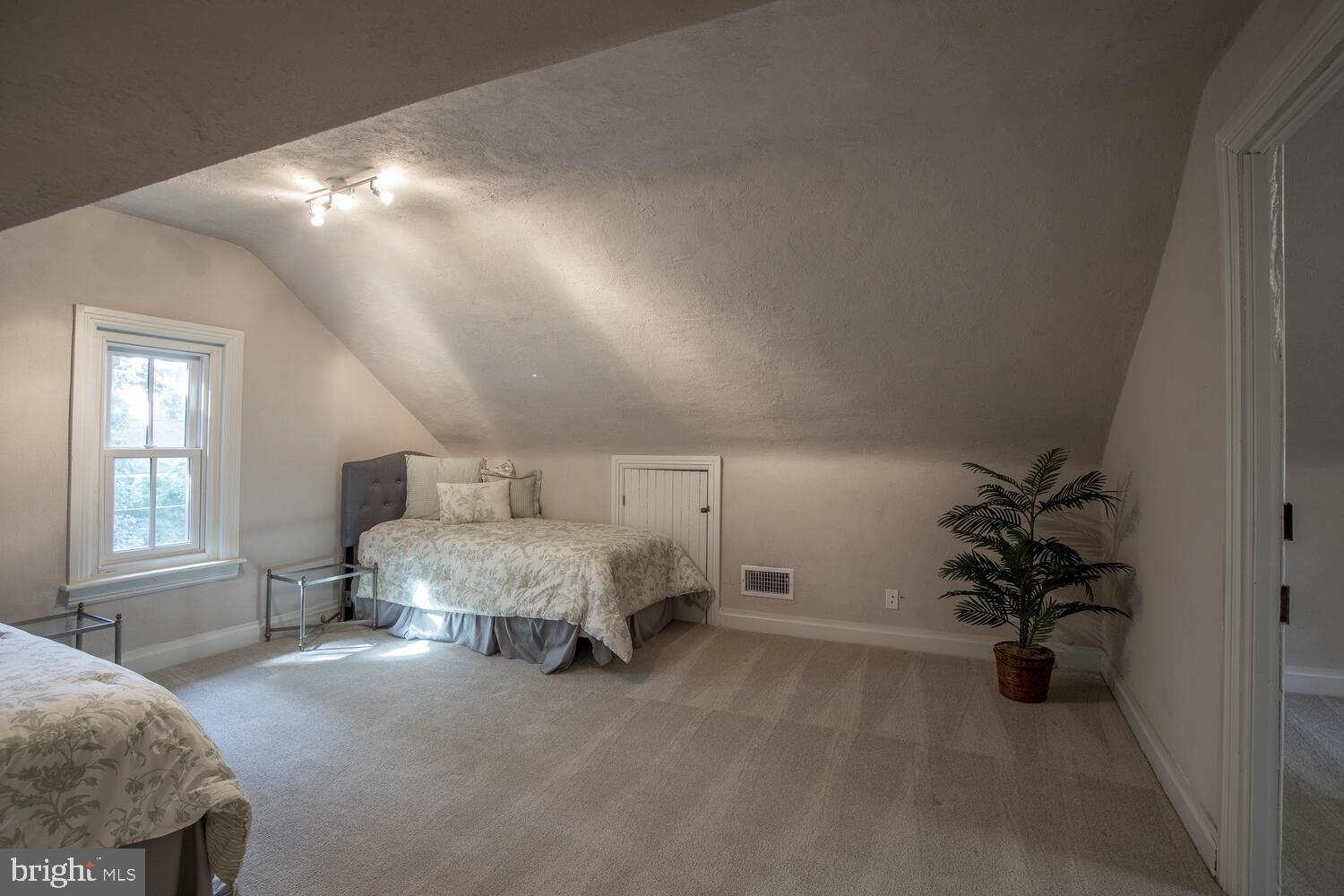 DOYLESTOWN BORO - Residential