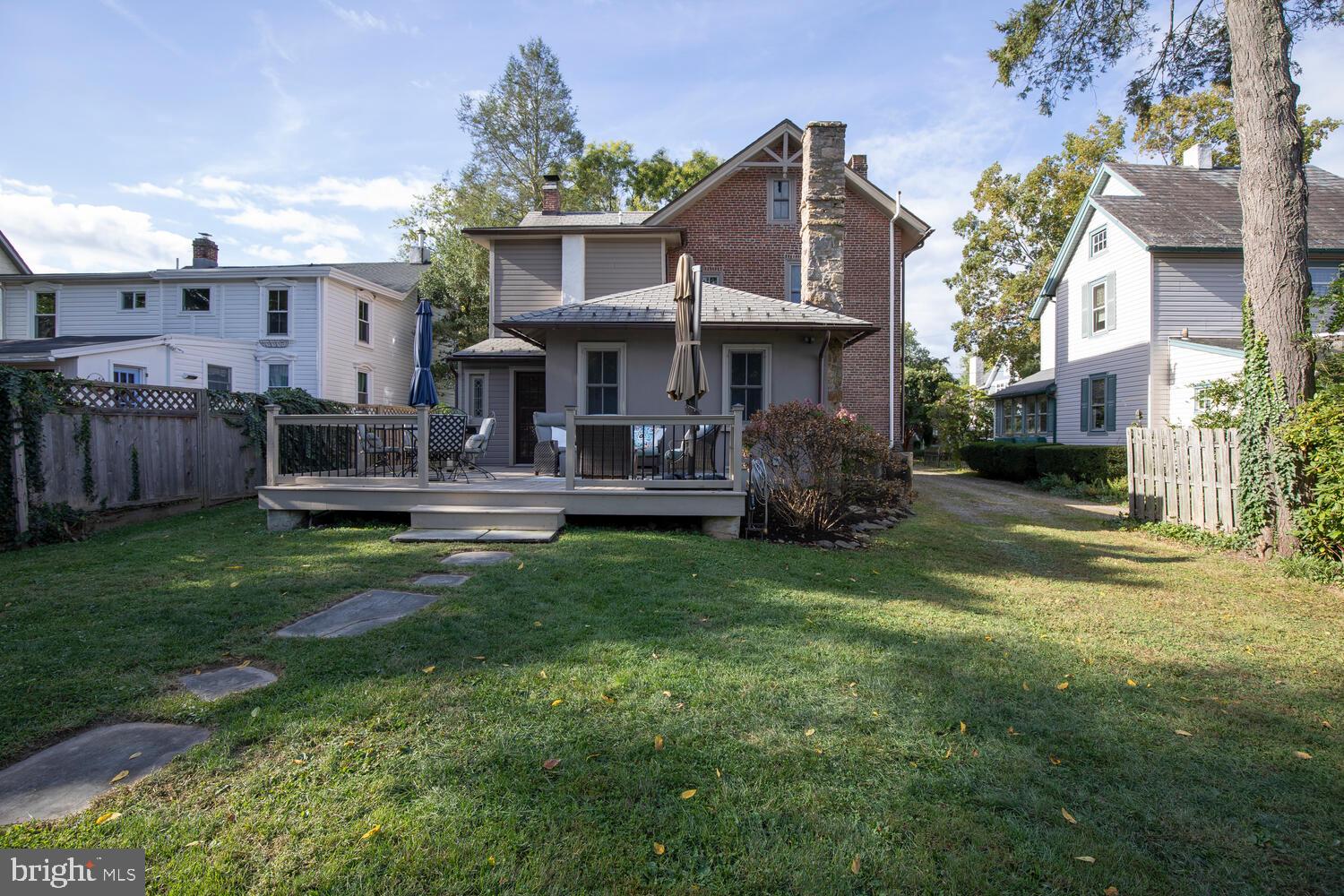 DOYLESTOWN BORO - Residential