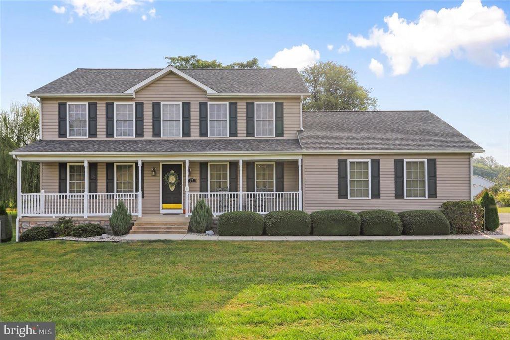 Photo of 37 Affirmed Court, HEDGESVILLE, WV 25427 (MLS # WVBE2044524)
