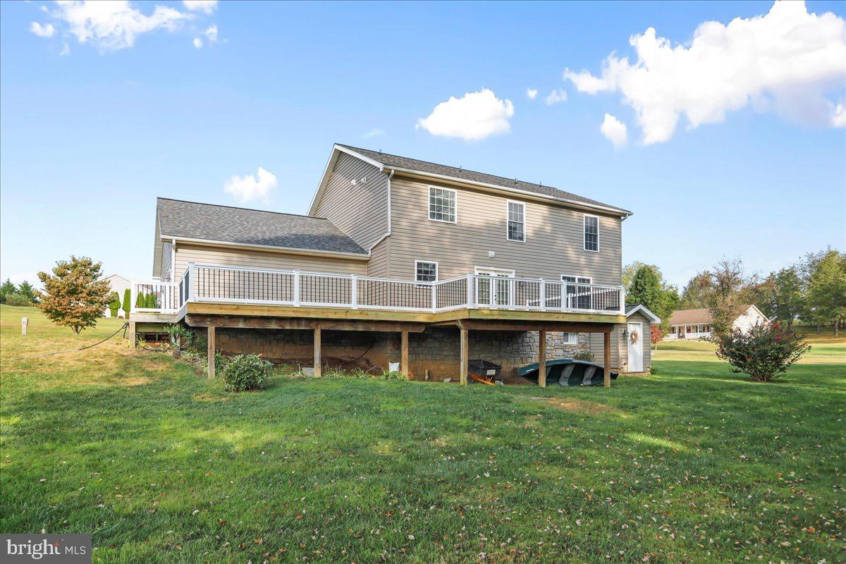 FAIRFAX FARMS - Residential