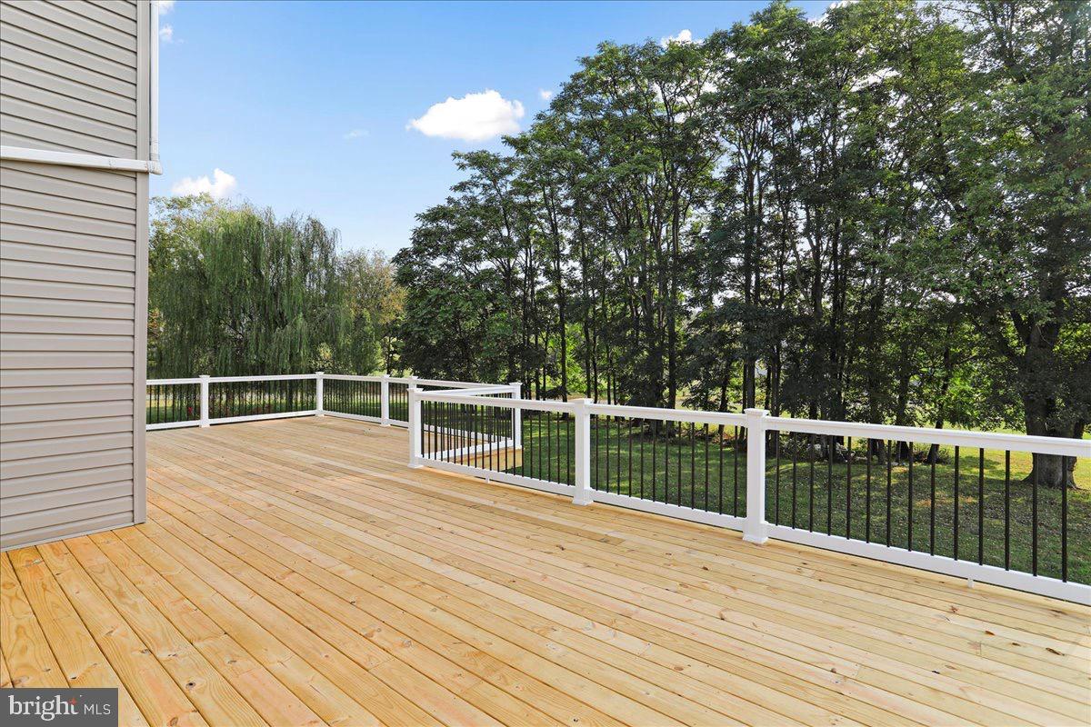 FAIRFAX FARMS - Residential