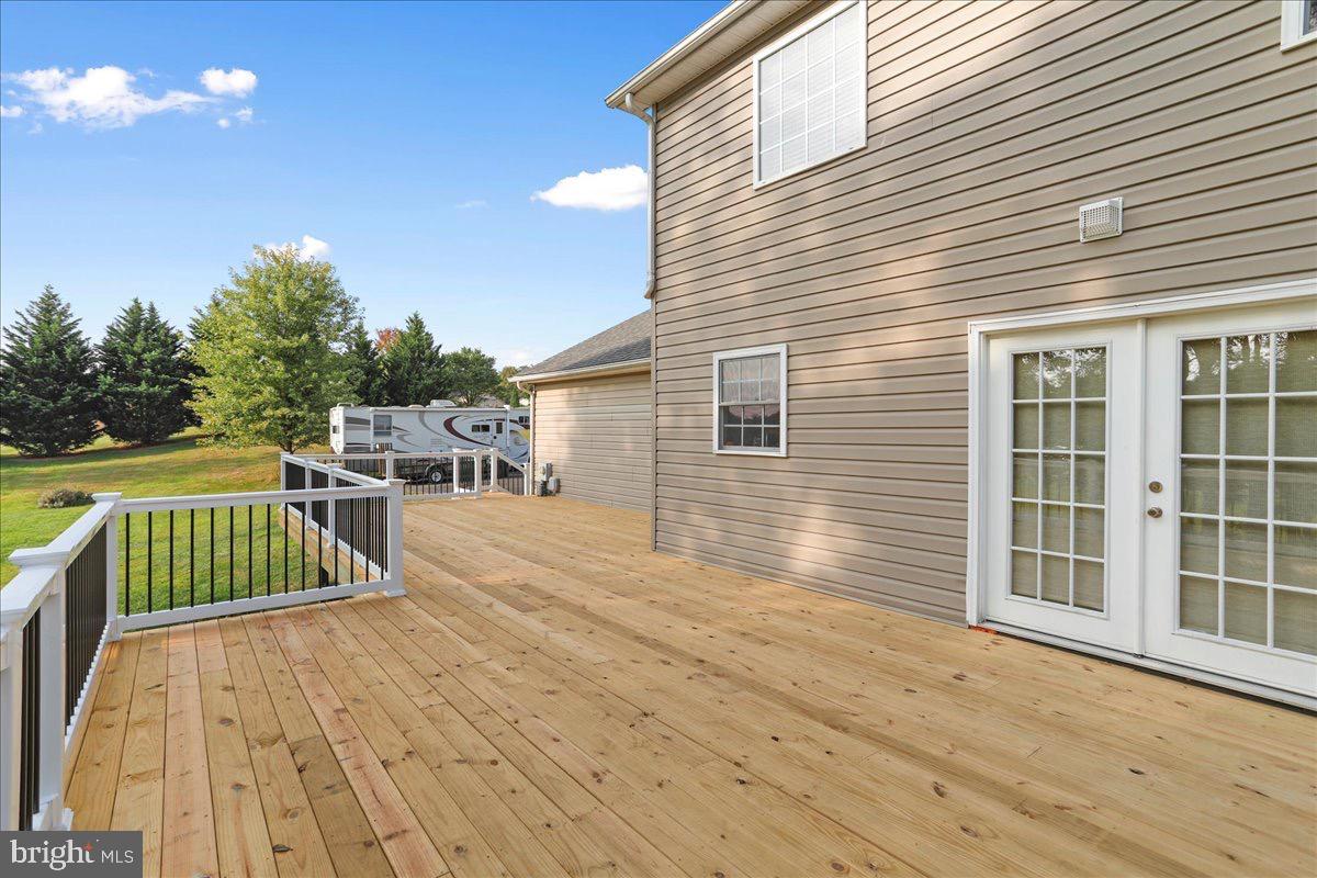 FAIRFAX FARMS - Residential