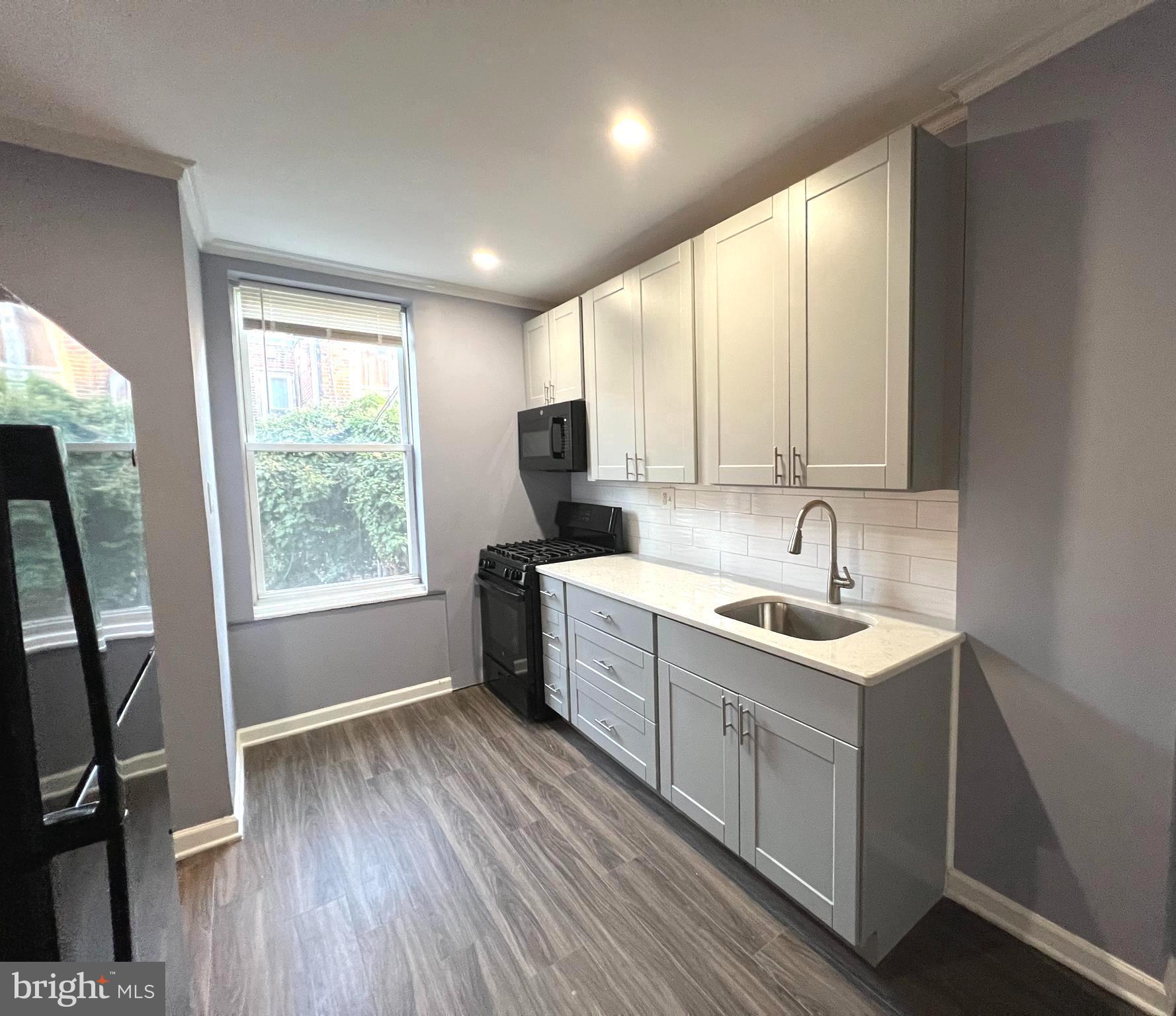 PHILADELPHIA (SOUTHWEST) - Residential