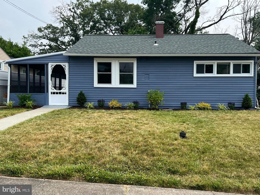 Stunning completely renovated home. Roof is less than 3 years old. All new replacement windows. Upgraded vinyl siding. Screened in patio area. Addition with access from inside or outside the home. Beautiful front garden with plenty of room in the rear for your upgrades. Bathroom is completely new with marble finishes. All floors are VCT waterproof flooring. Nice size closets. Kitchen has new stainless steel appliances, upgraded countertops. The oven is self cleaning, with convection and air fryer. Refrigerator is side by side with ice and water in the door. Dishwasher is quiet model. 2023 UPGRADES INCLUDES
NEW gas furnace and central air system. Laundry hookups. 200 AMP service. NOTE: service cable is being moved to side of house on or before 6-15-23 Don’t let this one get away. Setup a showing today.