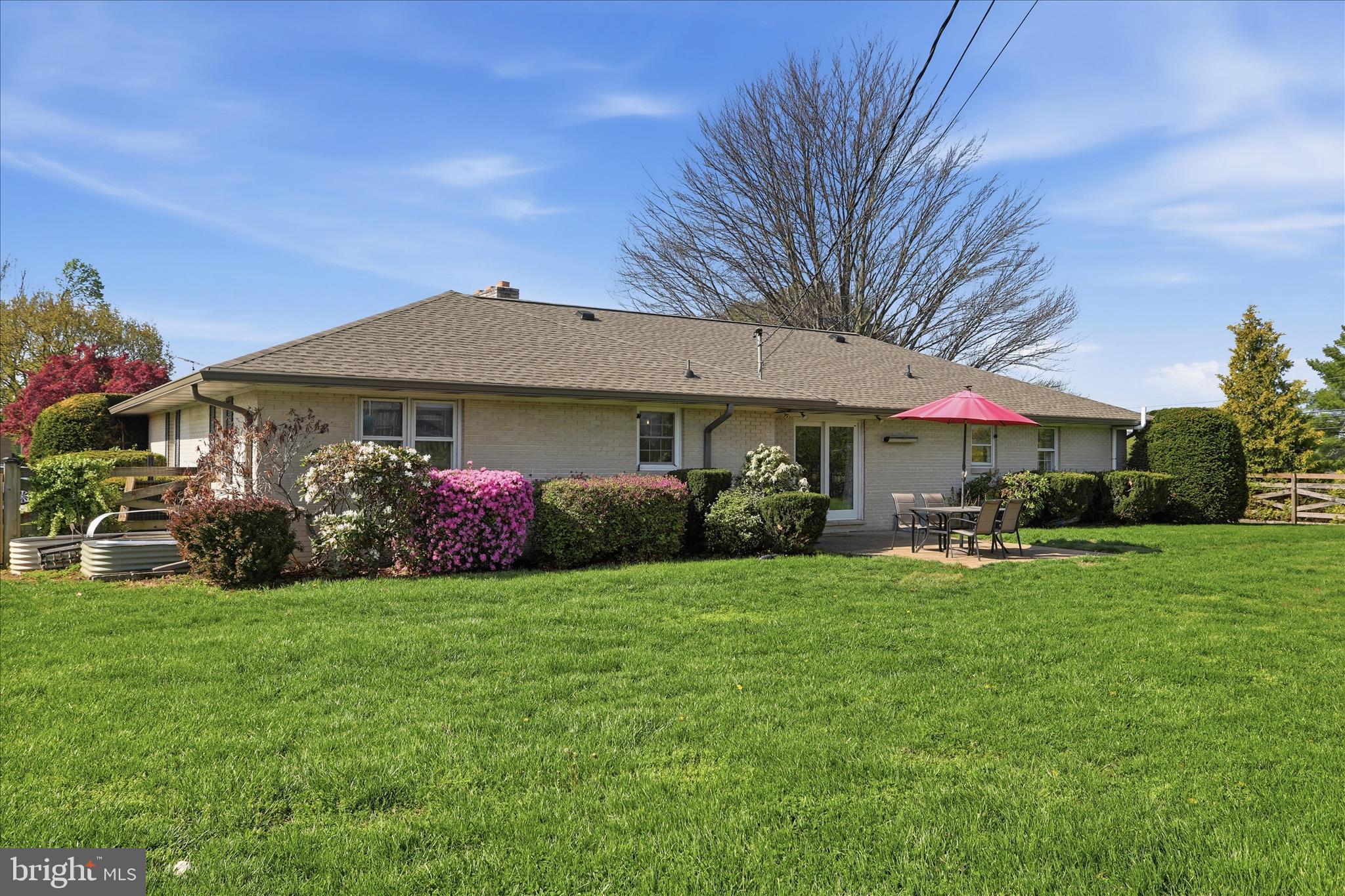 VAN LEAR MANOR - Residential