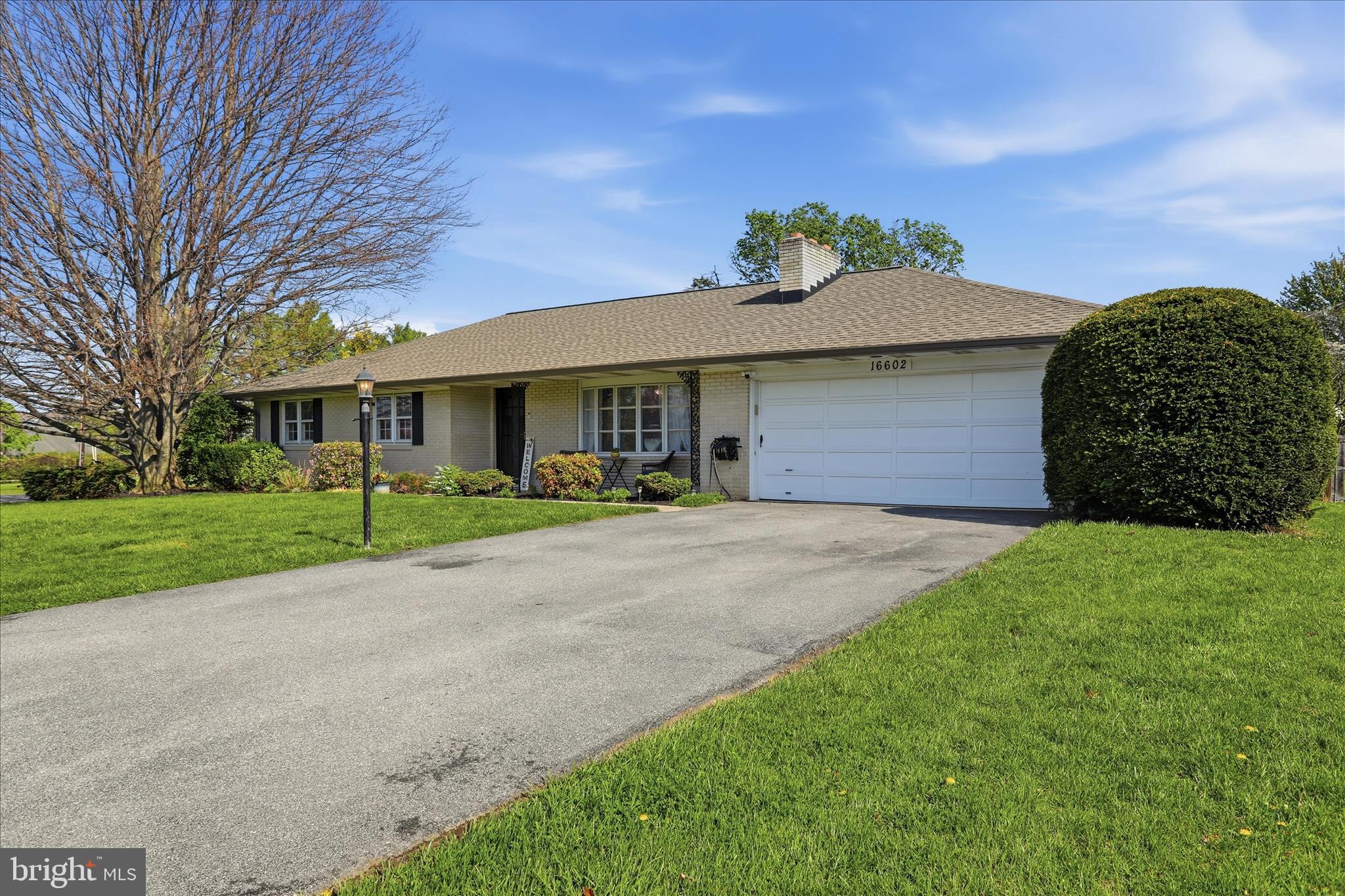 VAN LEAR MANOR - Residential