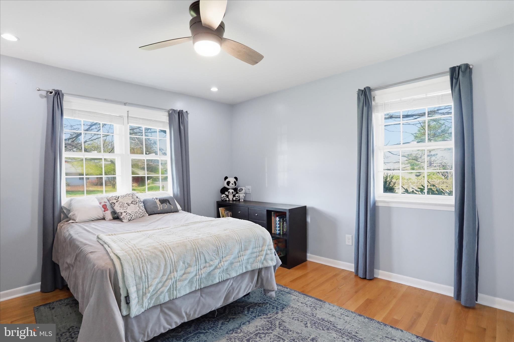 VAN LEAR MANOR - Residential