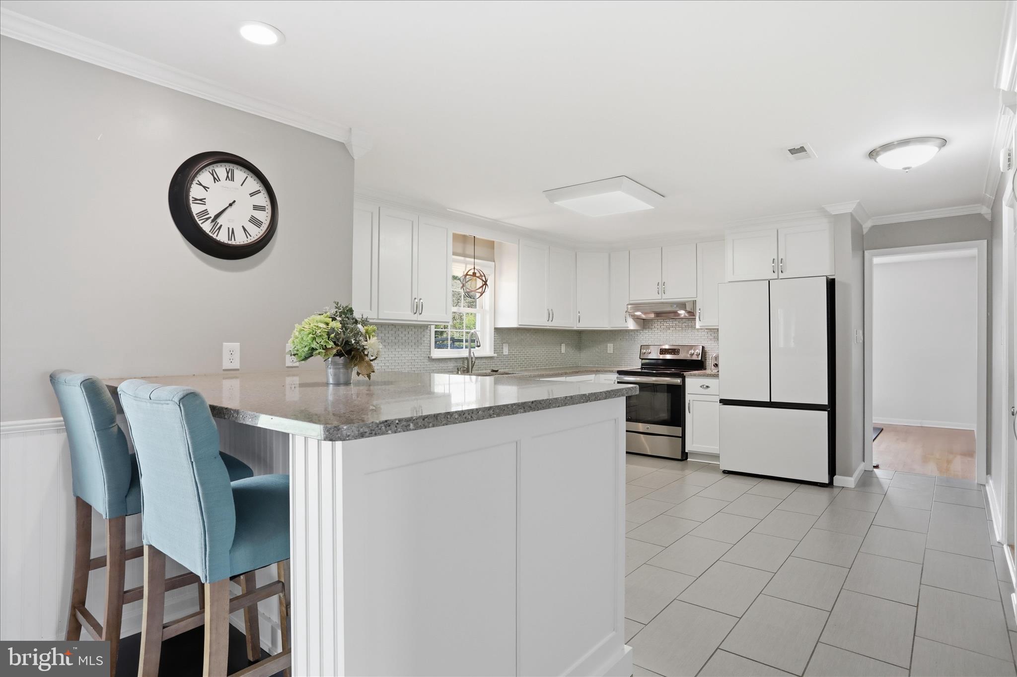 VAN LEAR MANOR - Residential