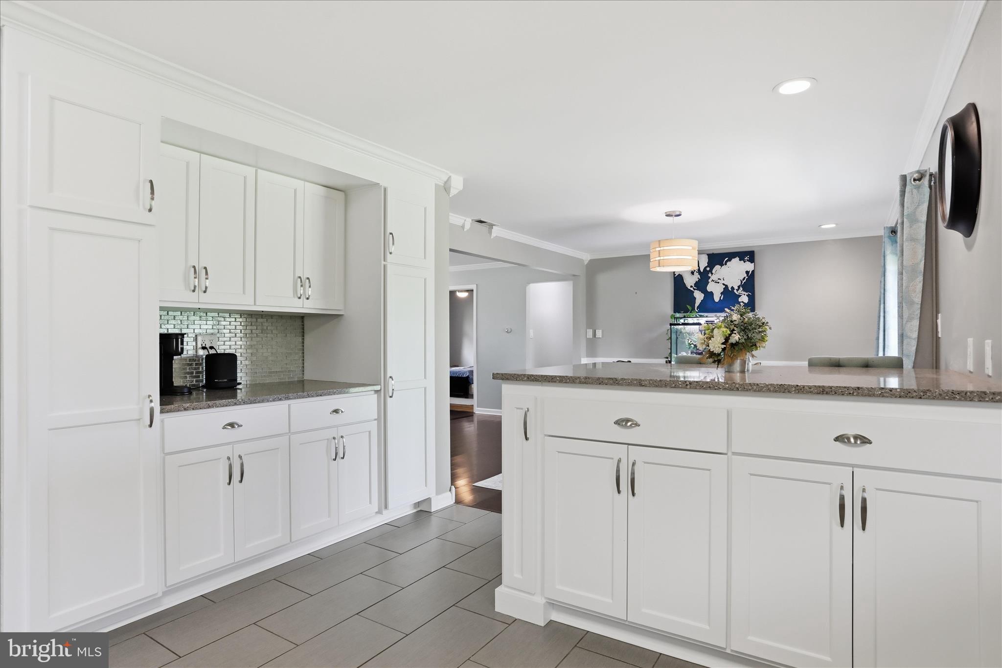 VAN LEAR MANOR - Residential