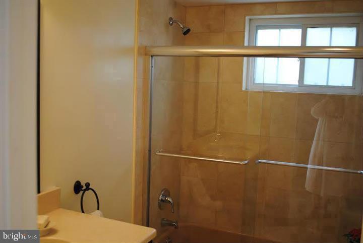 SOUTHRIDGE - Residential Lease