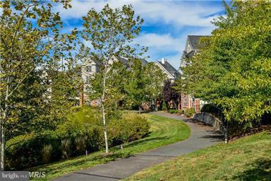 MADISON PARK AT WEST MARKET - Residential