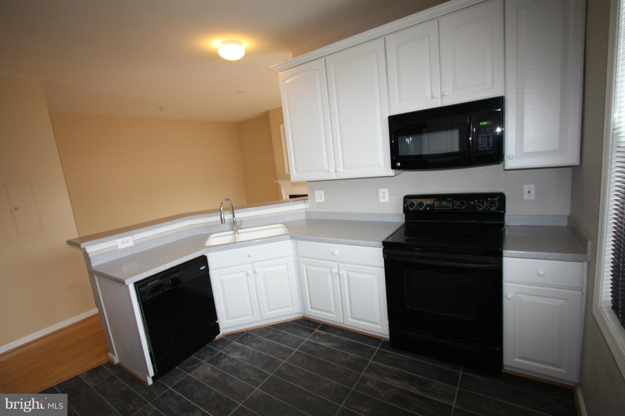 MADISON PARK AT WEST MARKET - Residential