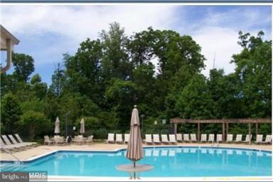 MADISON PARK AT WEST MARKET - Residential