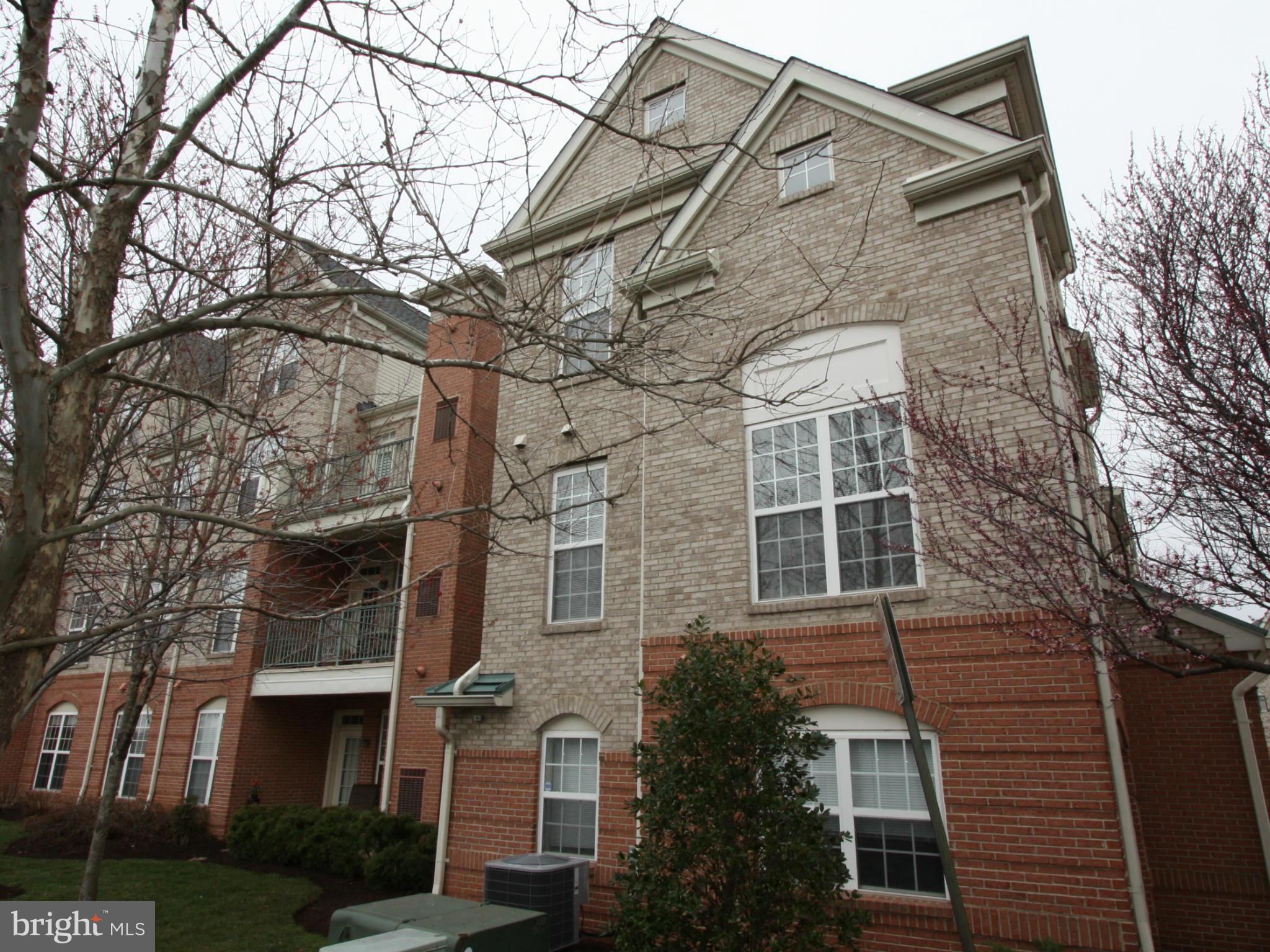 MADISON PARK AT WEST MARKET - Residential