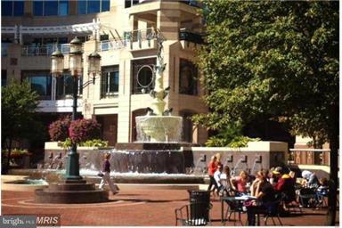 MADISON PARK AT WEST MARKET - Residential