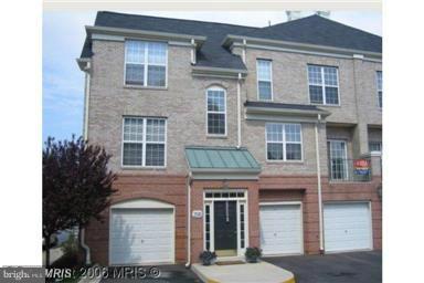 MADISON PARK AT WEST MARKET - Residential