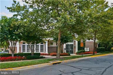 MADISON PARK AT WEST MARKET - Residential