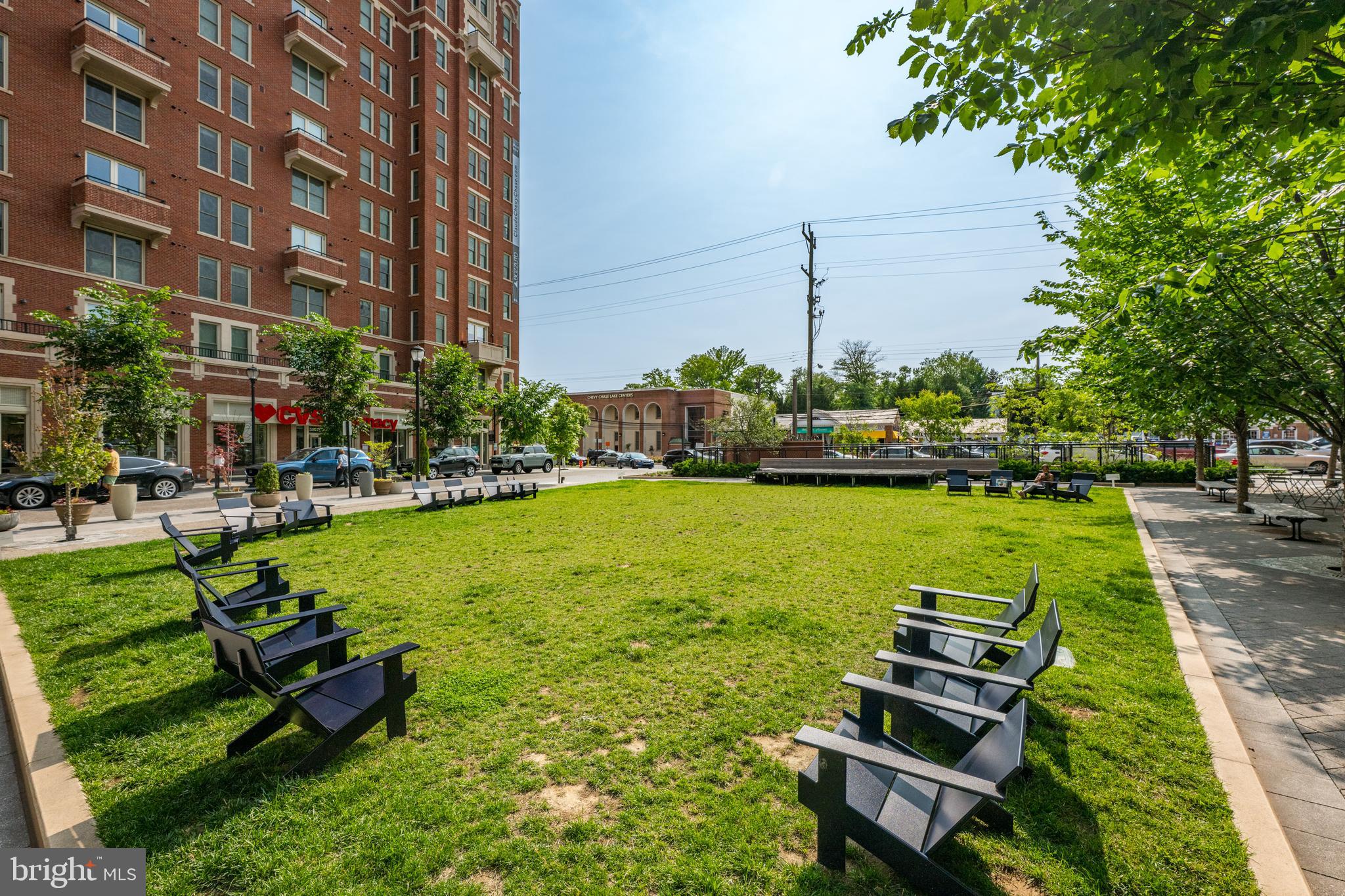 CHEVY CHASE HILLS - Residential