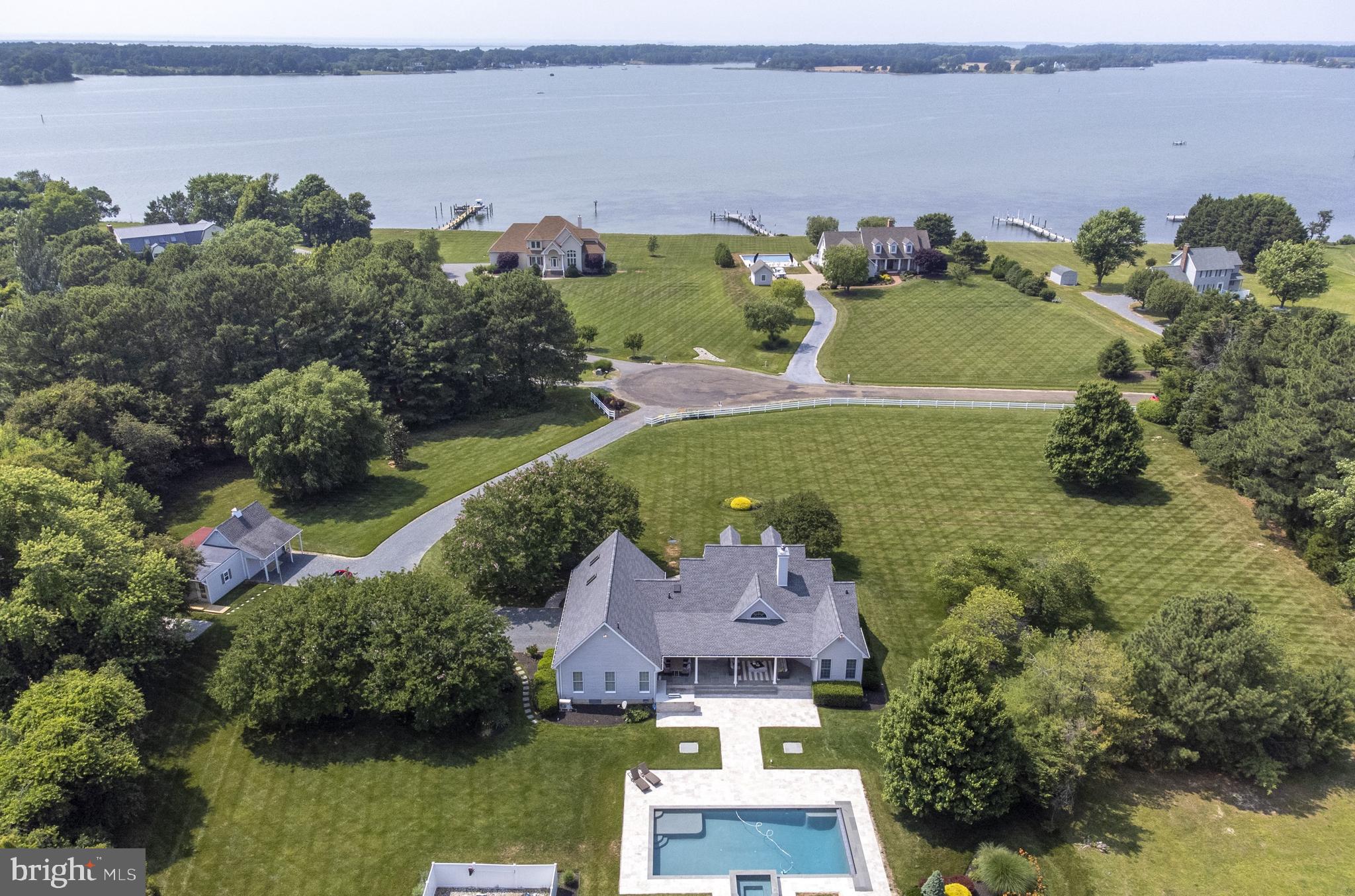 INDIAN POINT WEST - Residential