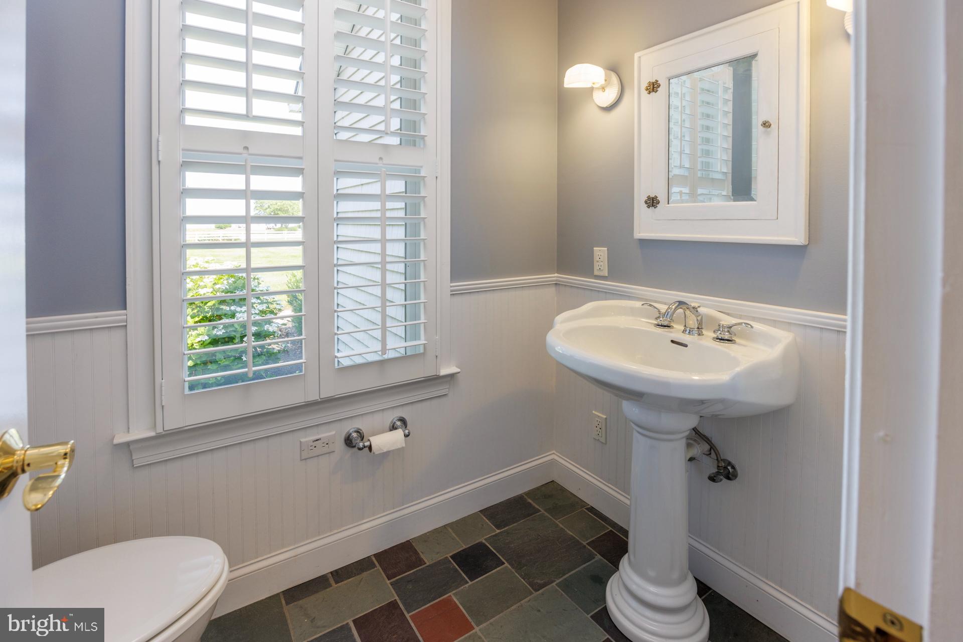 INDIAN POINT WEST - Residential