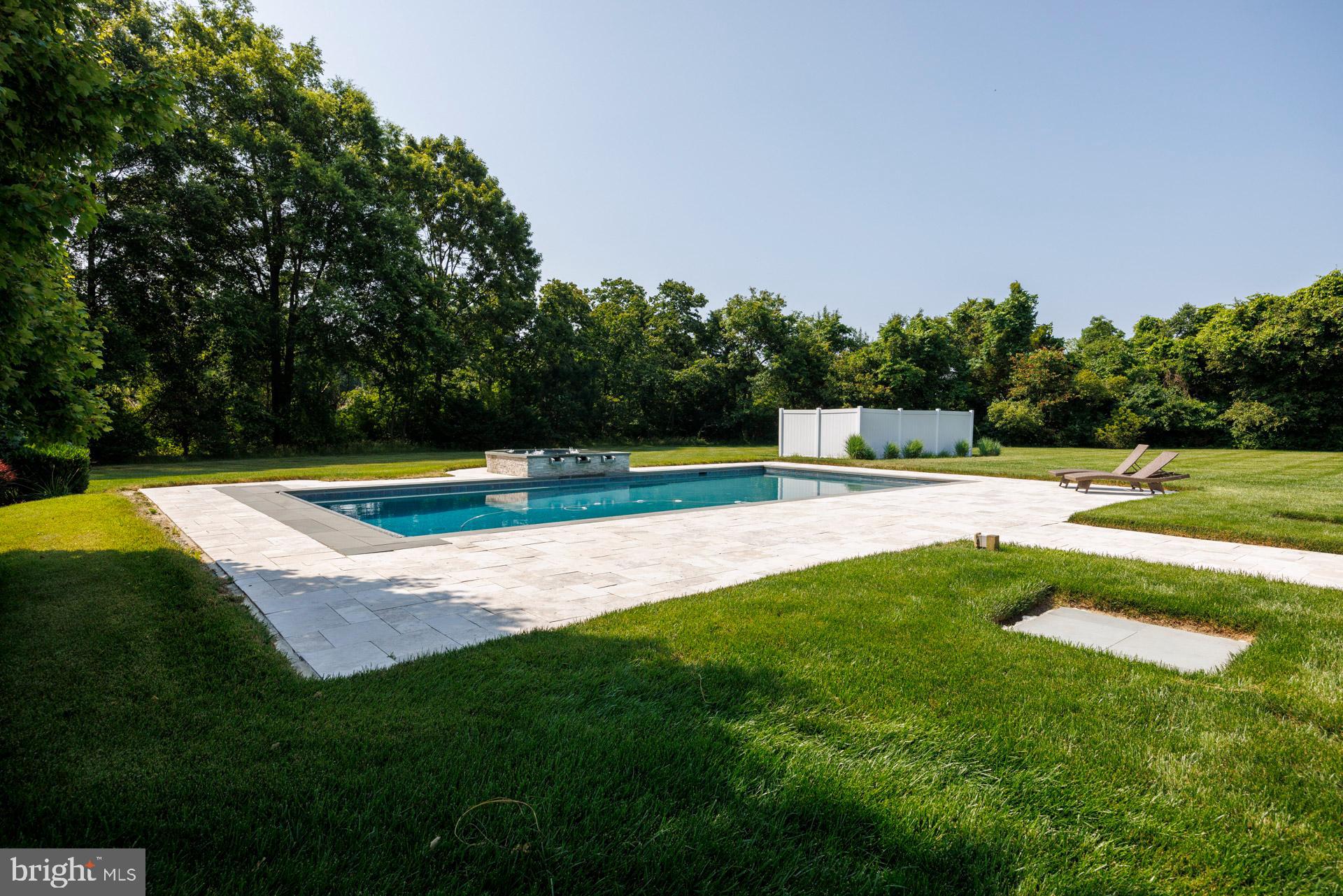 INDIAN POINT WEST - Residential