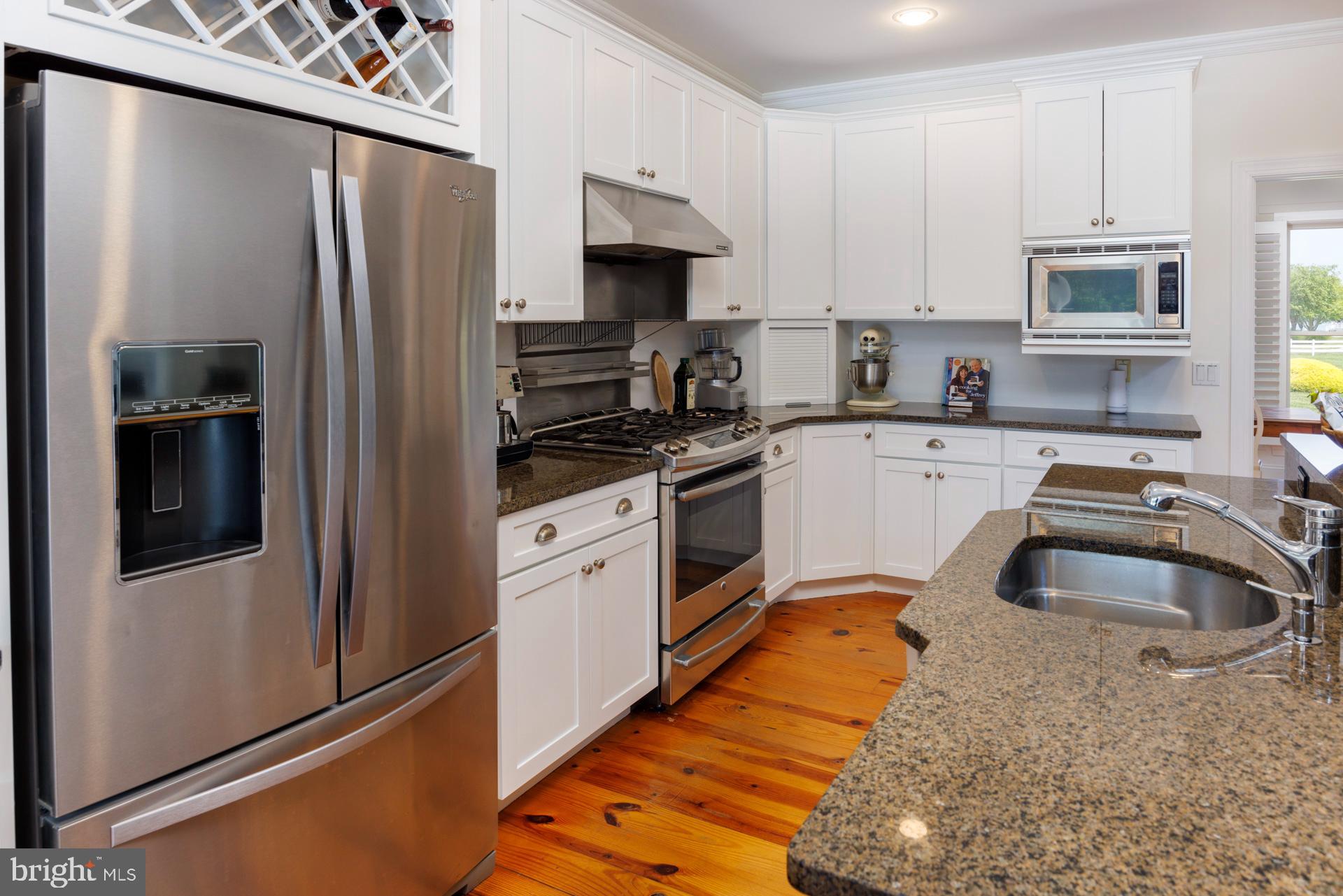 INDIAN POINT WEST - Residential