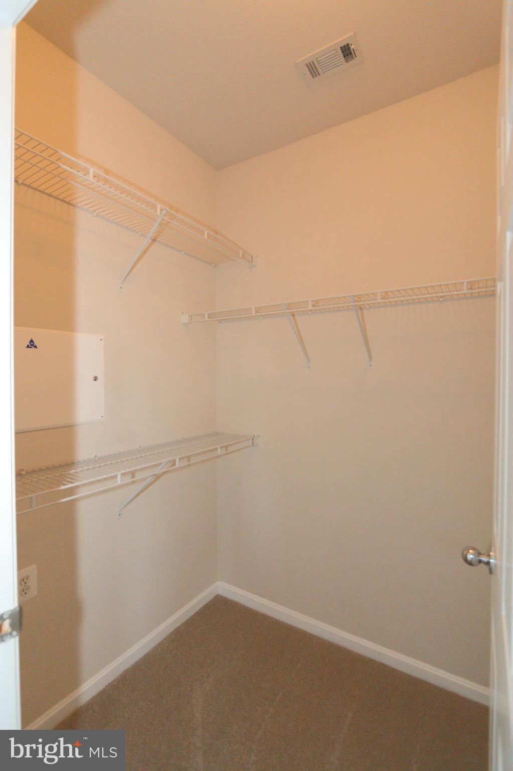 STONEGATE - Residential