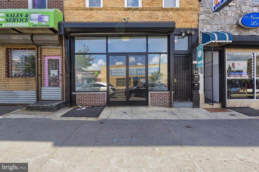 Meticulously maintained mixed-use property in the heart of University City. 4014 Market Street features three units including a ground-floor commercial space and two residential apartments above. The second and third floor units each offer a two-bedroom, one-bathroom layout and have been thoughtfully renovated and well cared for.



Located along the rapidly evolving Market Street corridor, the property sits within one of Philadelphia’s most active development areas, surrounded by continued investment in mixed-use, residential, and life-science projects tied to nearby universities, hospitals, and research institutions. An excellent opportunity for investors seeking a well-maintained asset in a high-growth corridor.