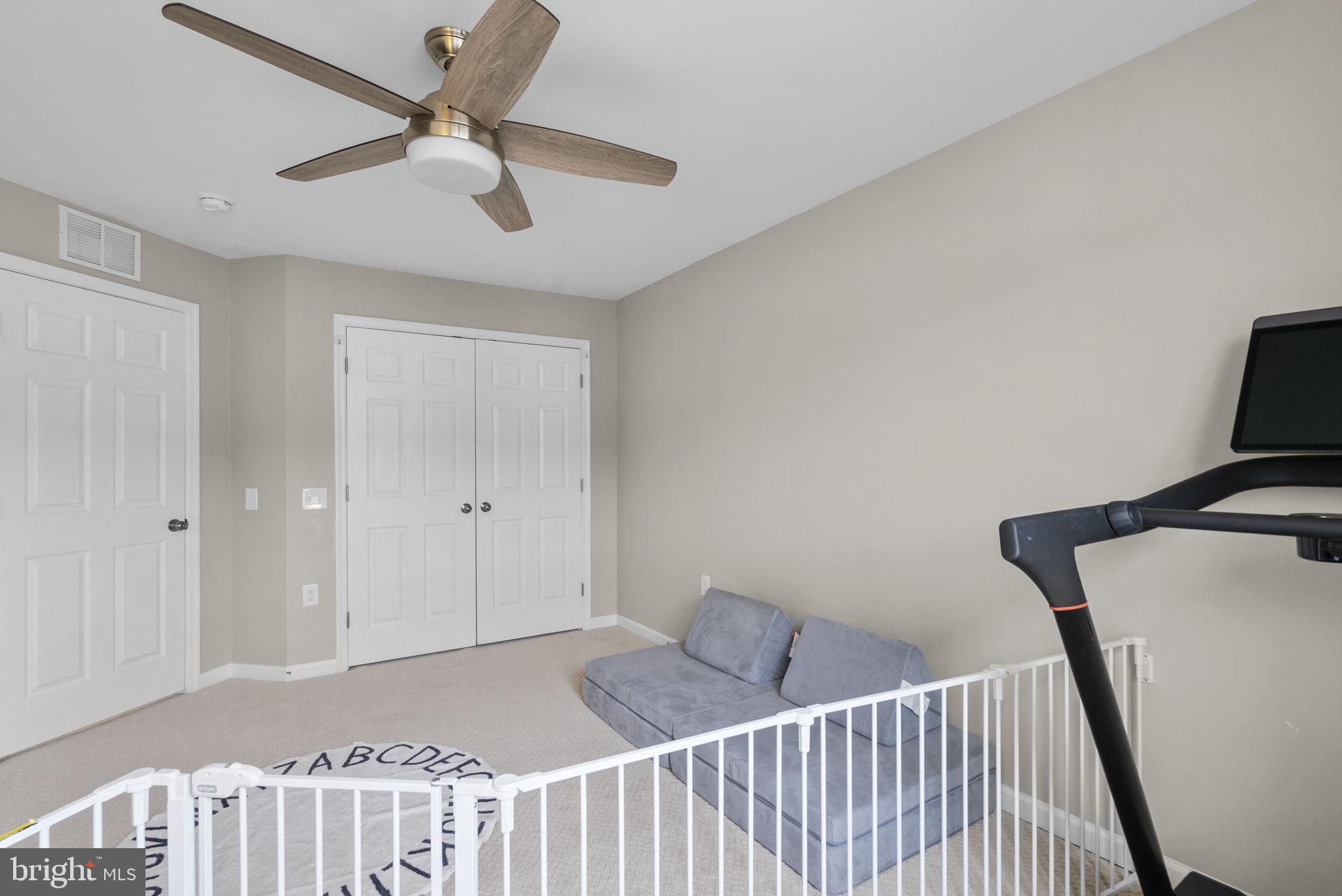 CROWN - Residential