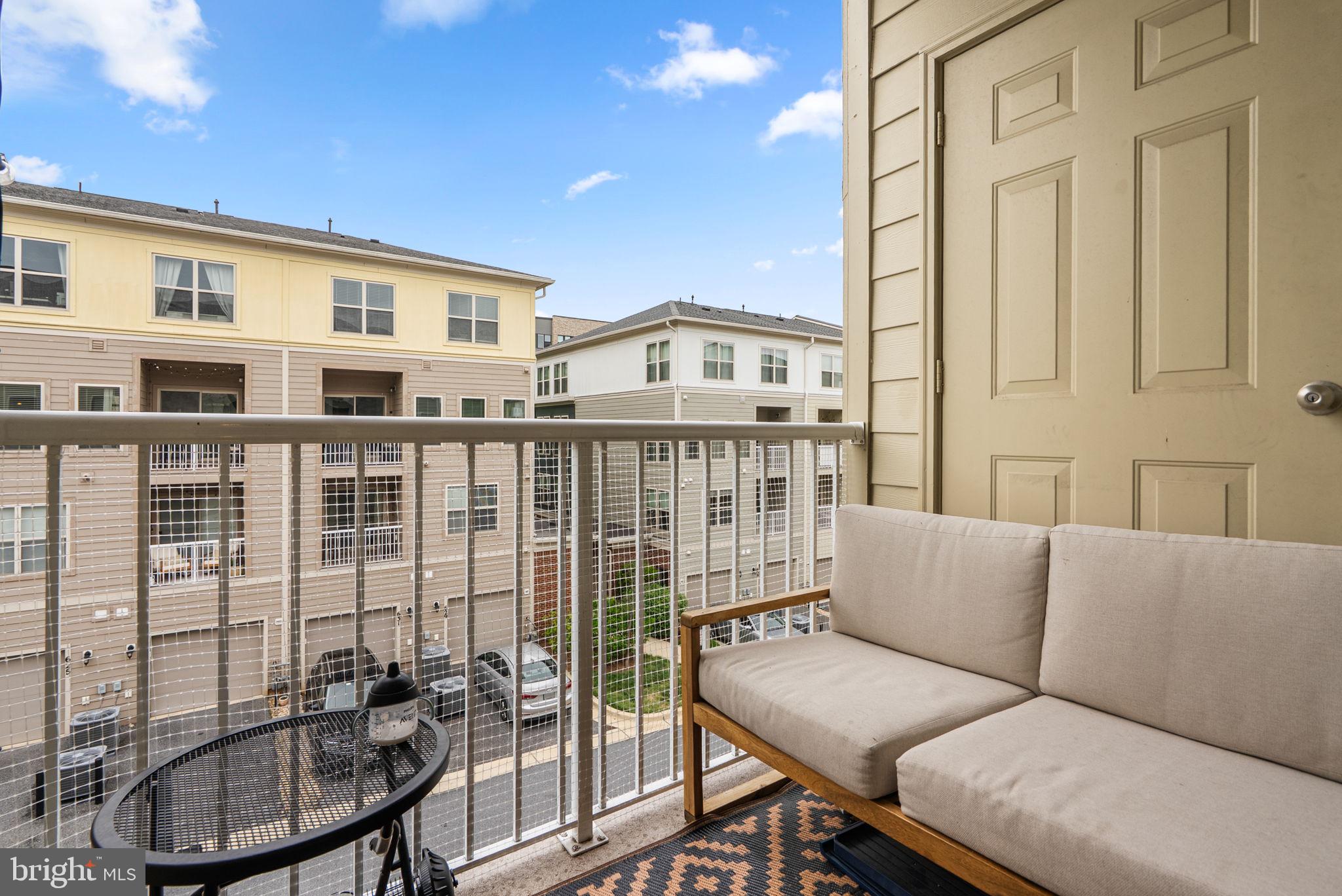 CROWN - Residential