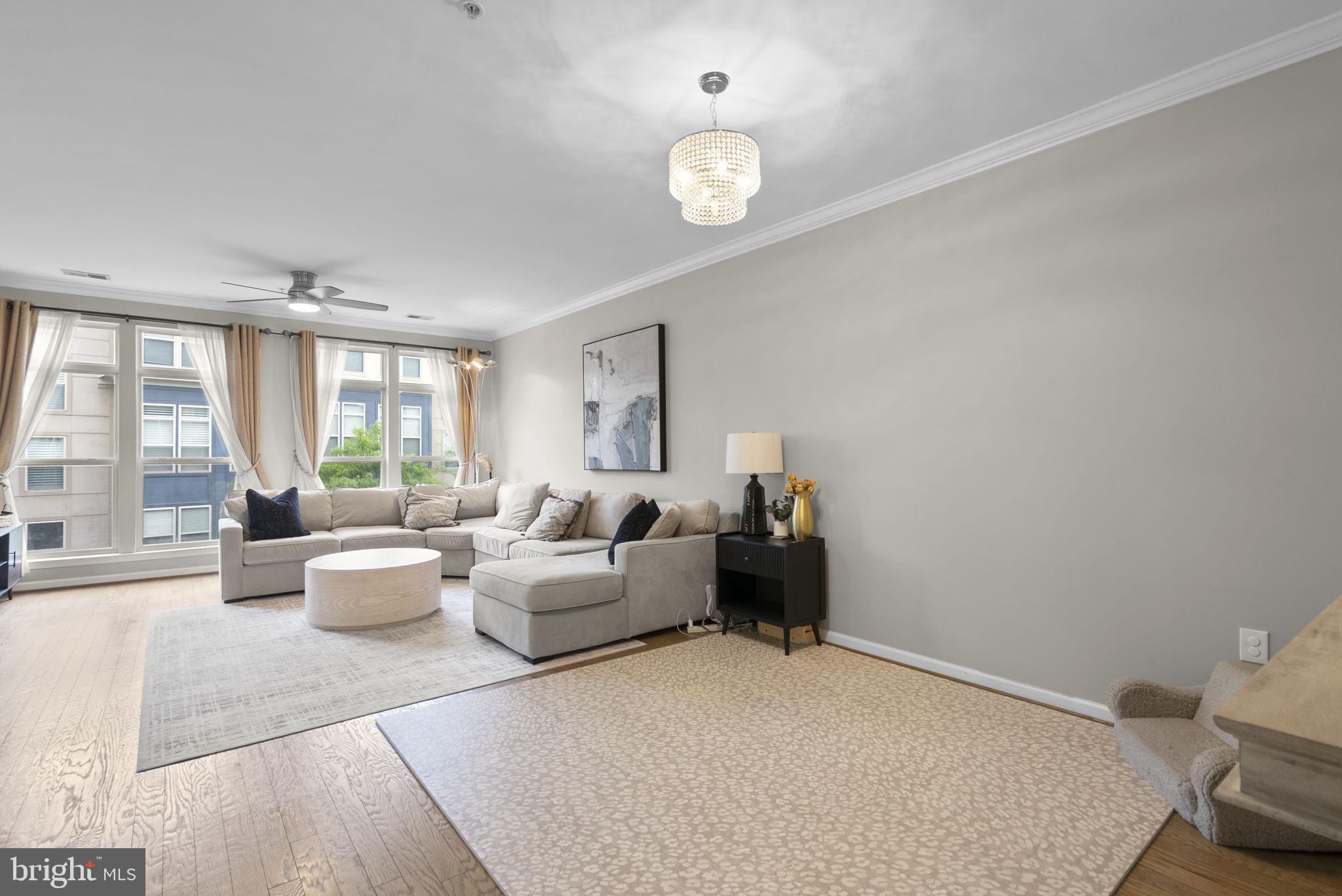 CROWN - Residential