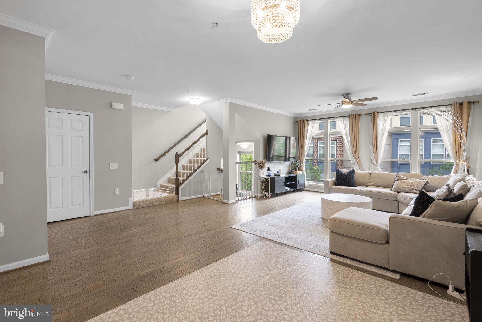 CROWN - Residential