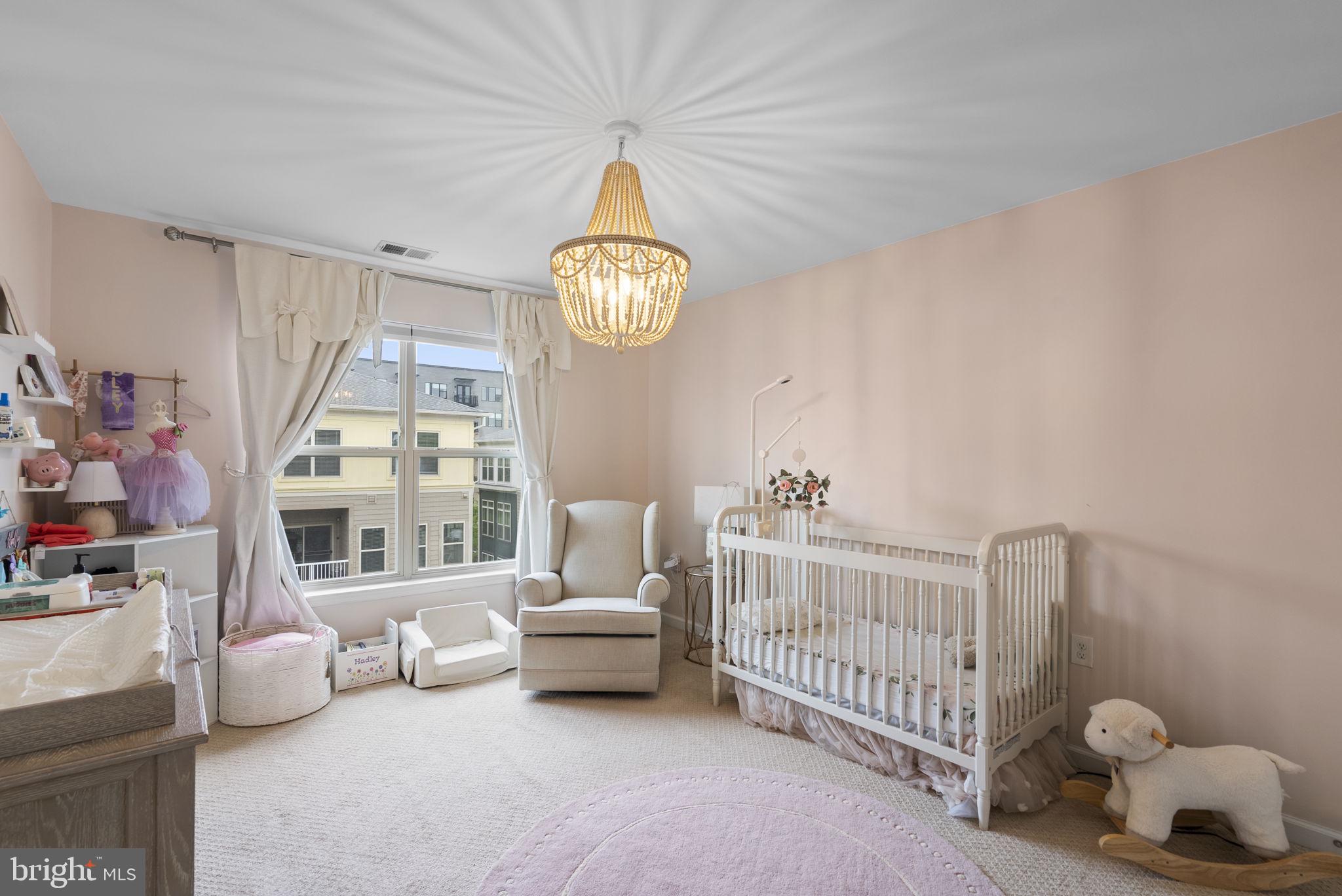 CROWN - Residential
